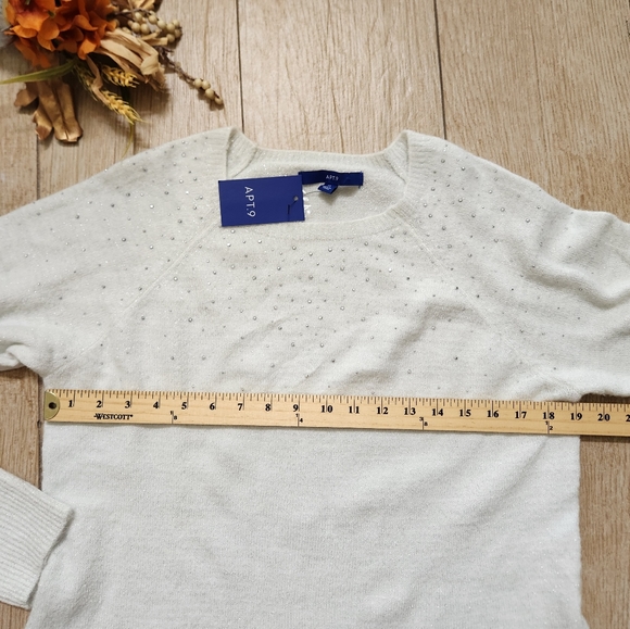 Apt. 9 White Sweater Silver With Studs size XL - Picture 5 of 9